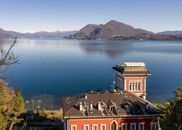 Niobe - Exclusive Lakefront With Private * Stresa